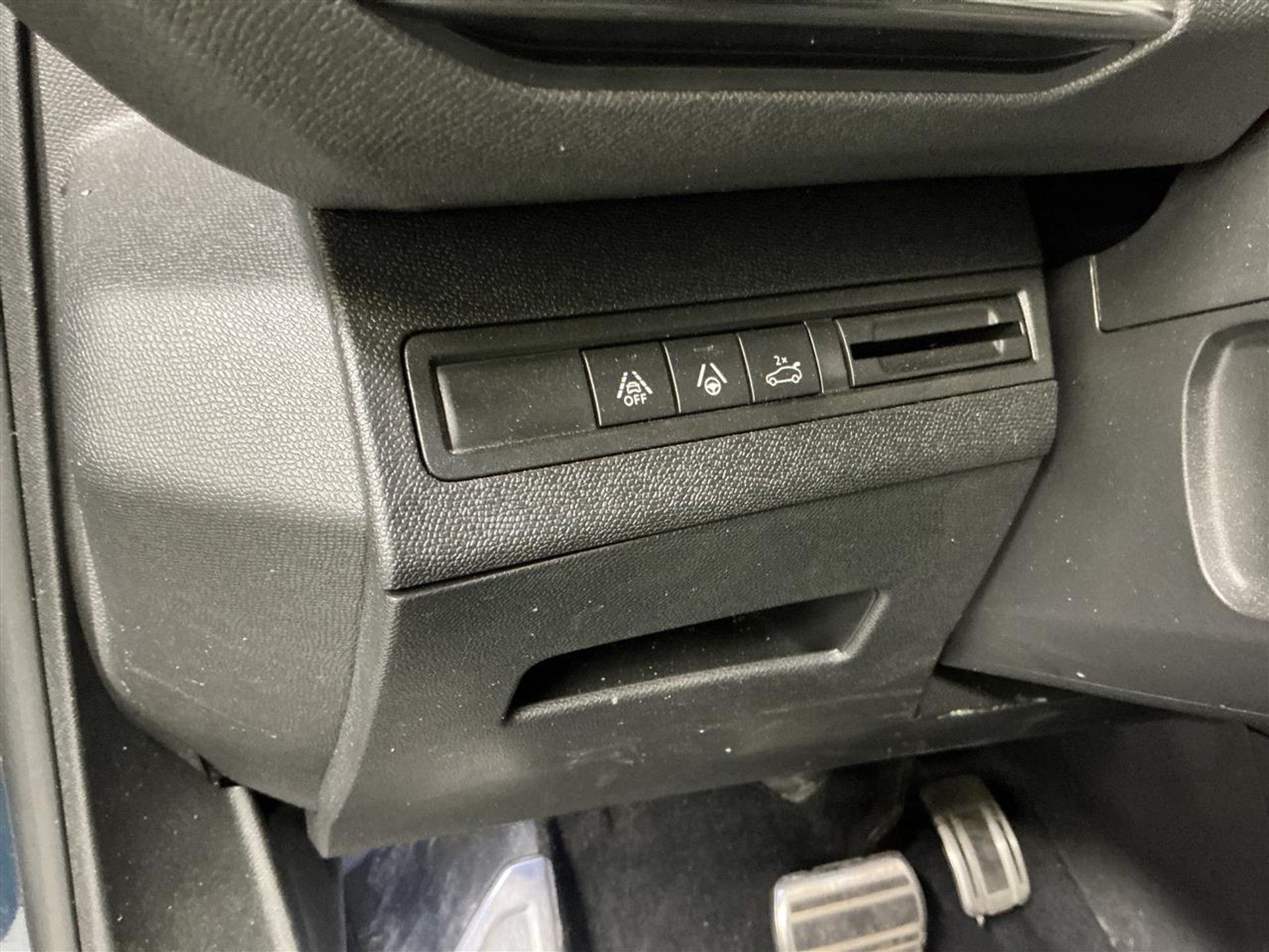 Peugeot 3008 1.2 PureTech GT AUT Navi Camera ACC Electrische klep 48193972-12.jpg | Dealer Car Trade B.V.