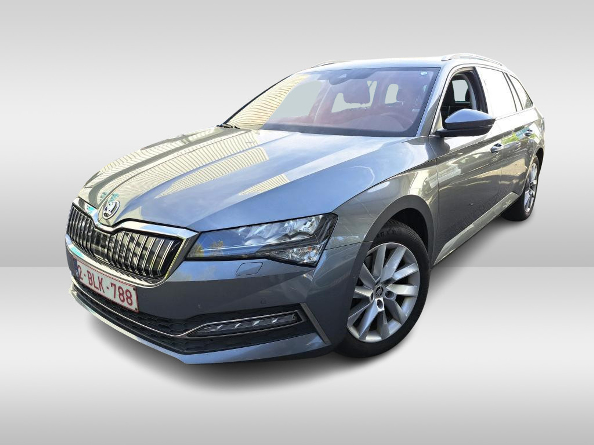 Škoda Superb Combi I VERKOCHT I 50506866-0.jpg | Dealer Car Trade B.V.