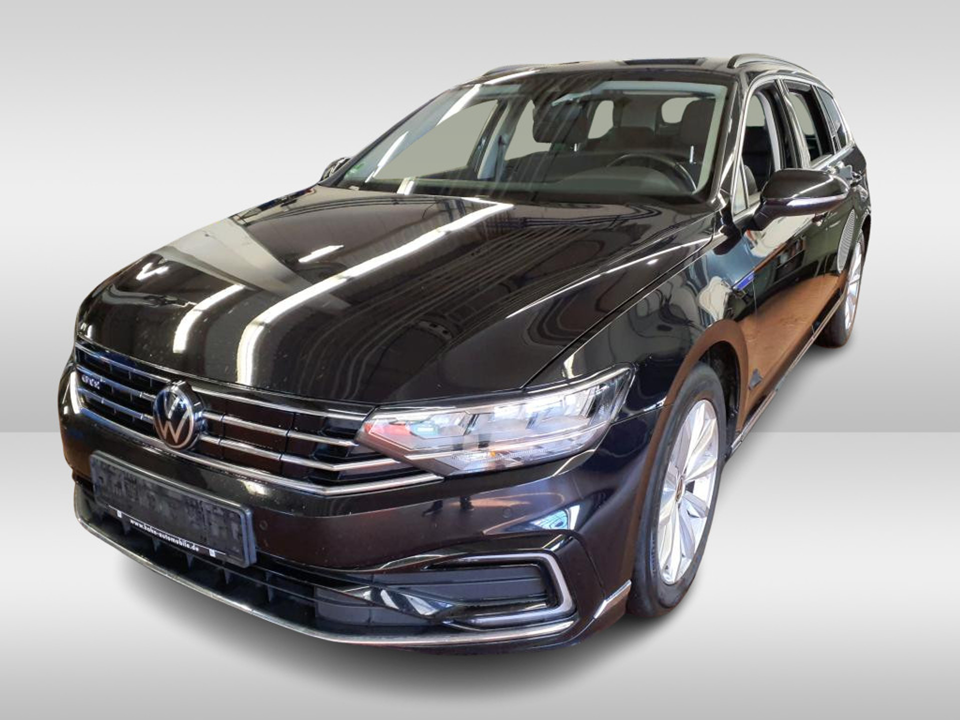 Volkswagen Passat Variant 1.4 TSI PHEV GTE Business Nav ACC Winterpakket Elec.klep Trekhaak 51512294-0.jpg | Dealer Car Trade B.V.