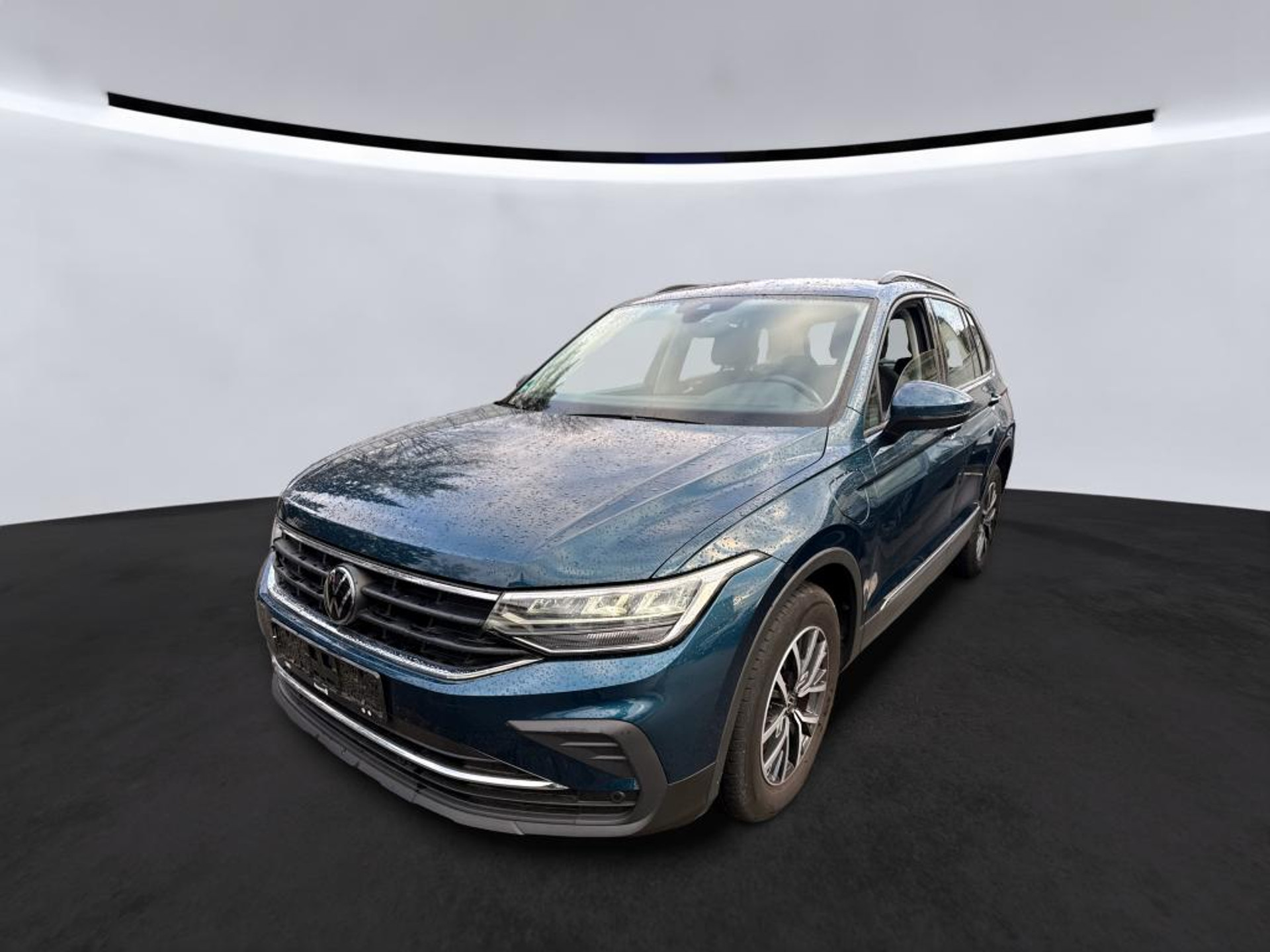 Volkswagen Tiguan 1.4 TSI eHybrid Life Led Climate ACC PDC 52015252-0.jpg | Dealer Car Trade B.V.
