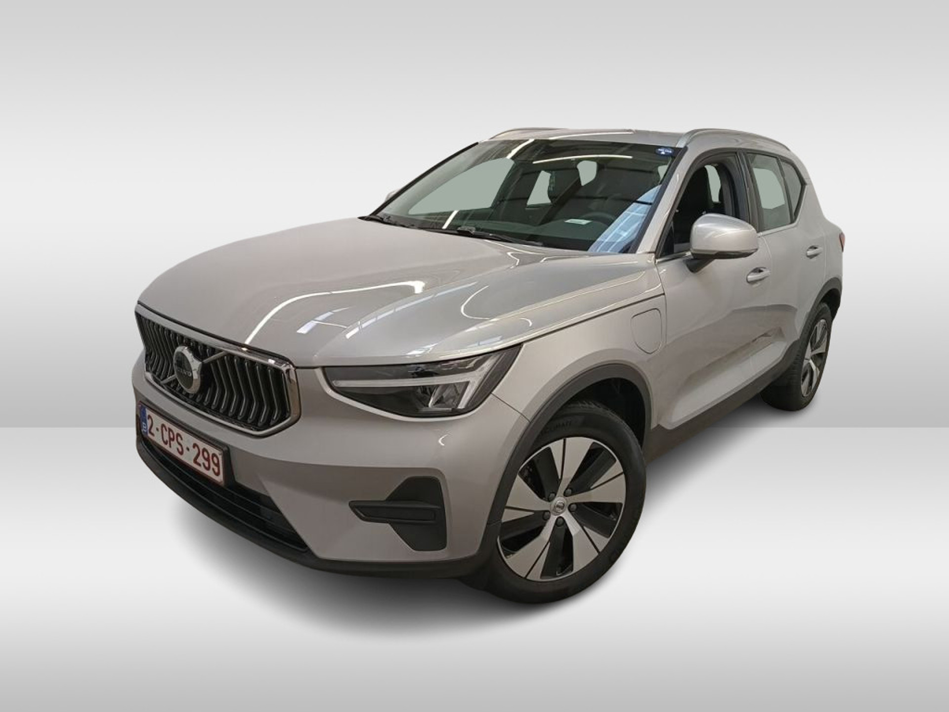 Volvo XC40 1.5 T4 Plug-in hybrid Facelift Led Clima Leder Stoelverwarming Nav AppConnect Camera Elec klep+trekhaak 56168178-0.jpg | Dealer Car Trade B.V.