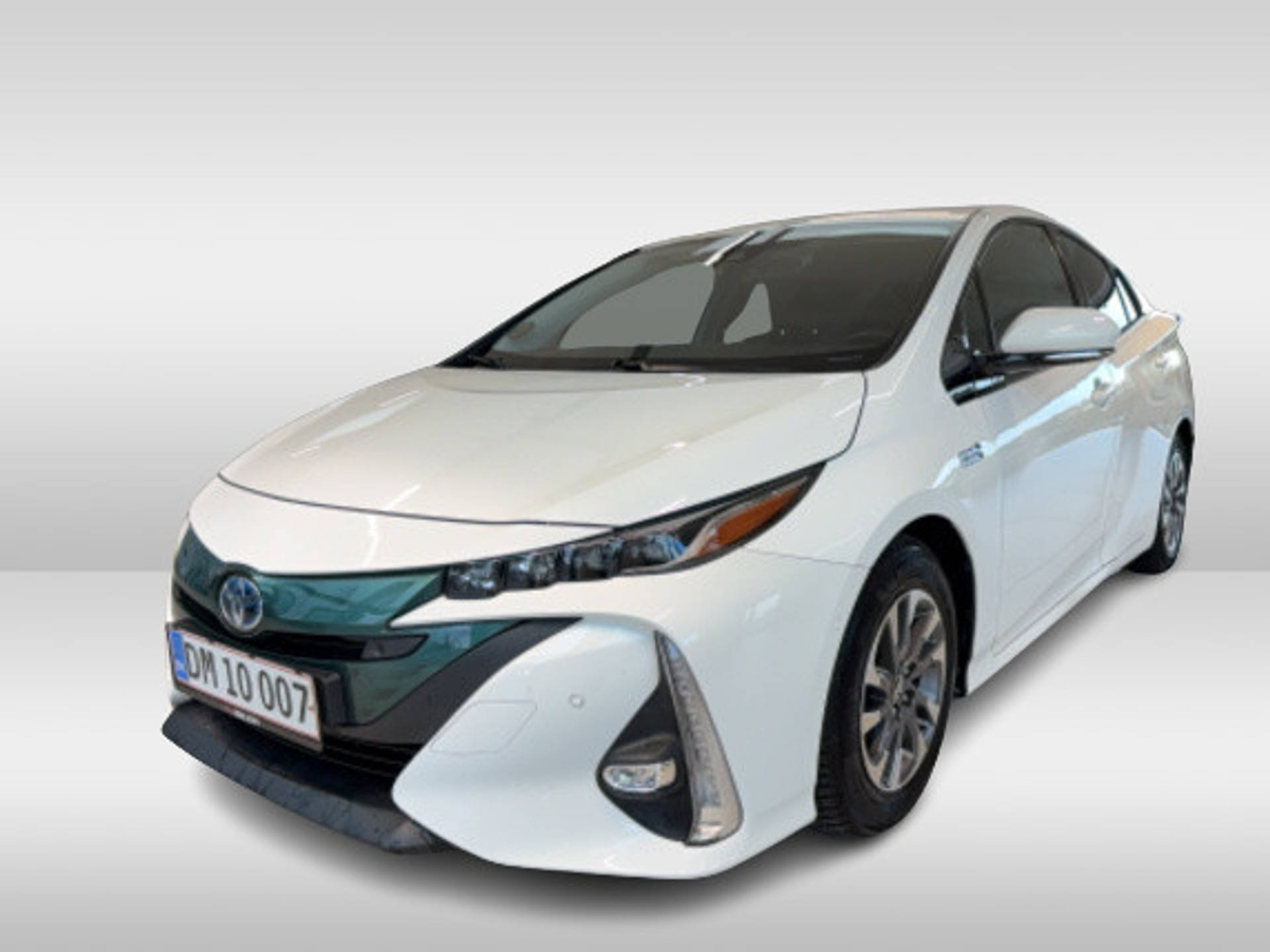 Toyota Prius 1.8 Plug-in Dynamic Led Climate Navi AppConnect Camera HUD ACC Winterpakket JBL 57612397-0.jpg | Dealer Car Trade B.V.