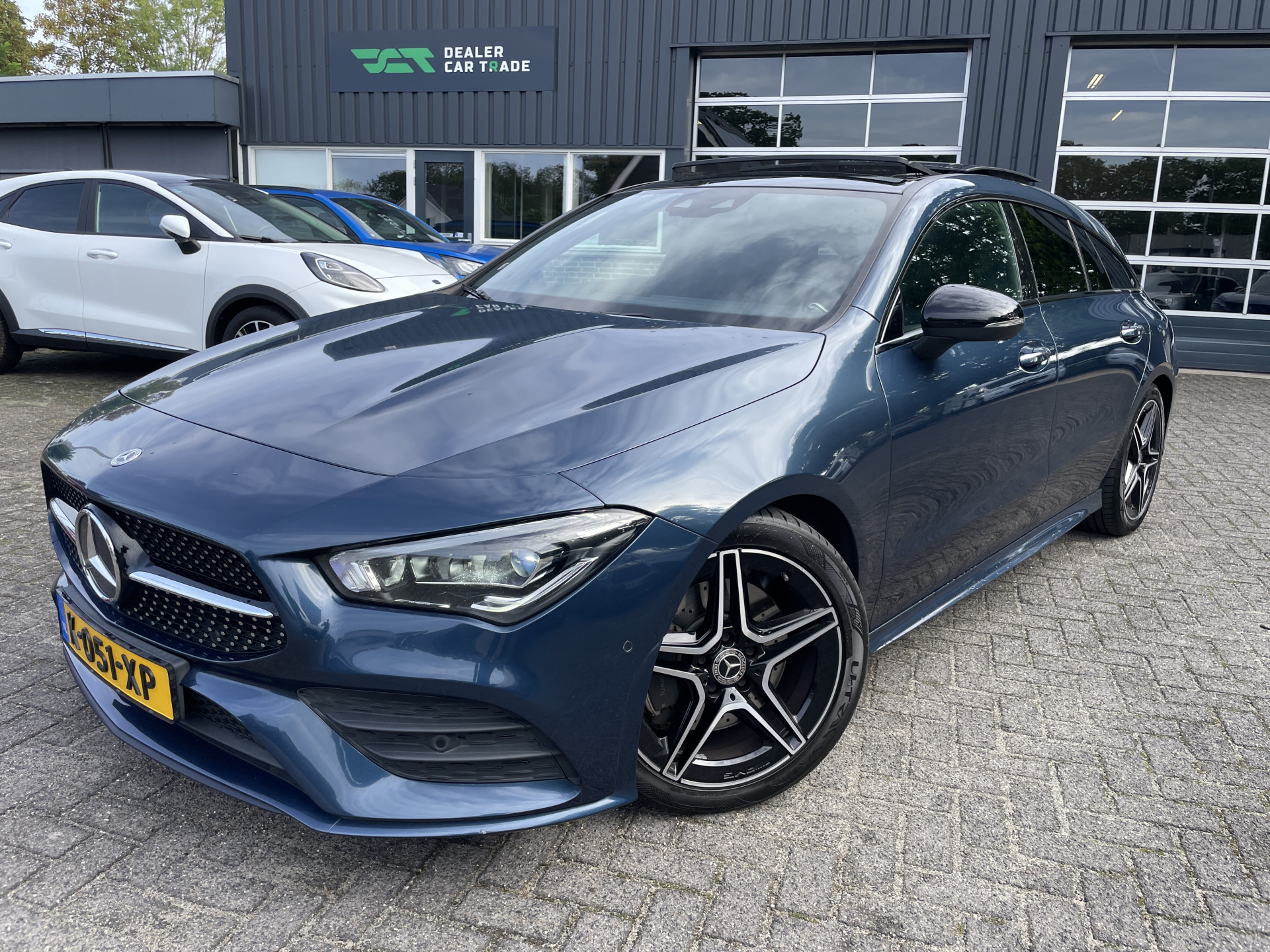 Mercedes-Benz CLA Shooting Brake 200 AUT Business Solution AMG Panorama 57629771-0.jpg | Dealer Car Trade B.V.