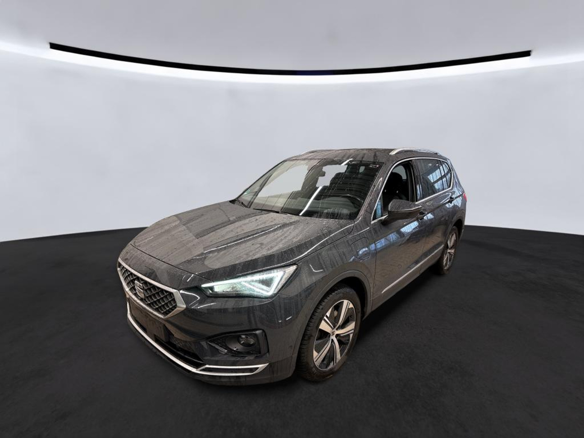 SEAT Tarraco 1.4 TSI PHEV Xperience Led Nav AppConnect ACC Stoelverwarming V+A Camera Trekhaak 51828341-0.jpg | Dealer Car Trade B.V.